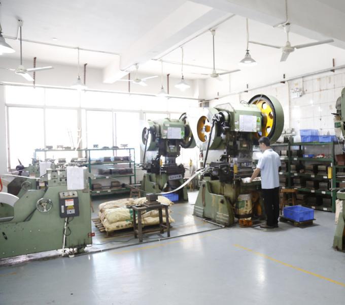 Shenzhen Longyuan Lock Industry Co., Ltd. factory production line 0